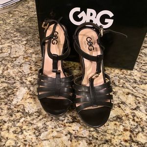 GUESS HEELS